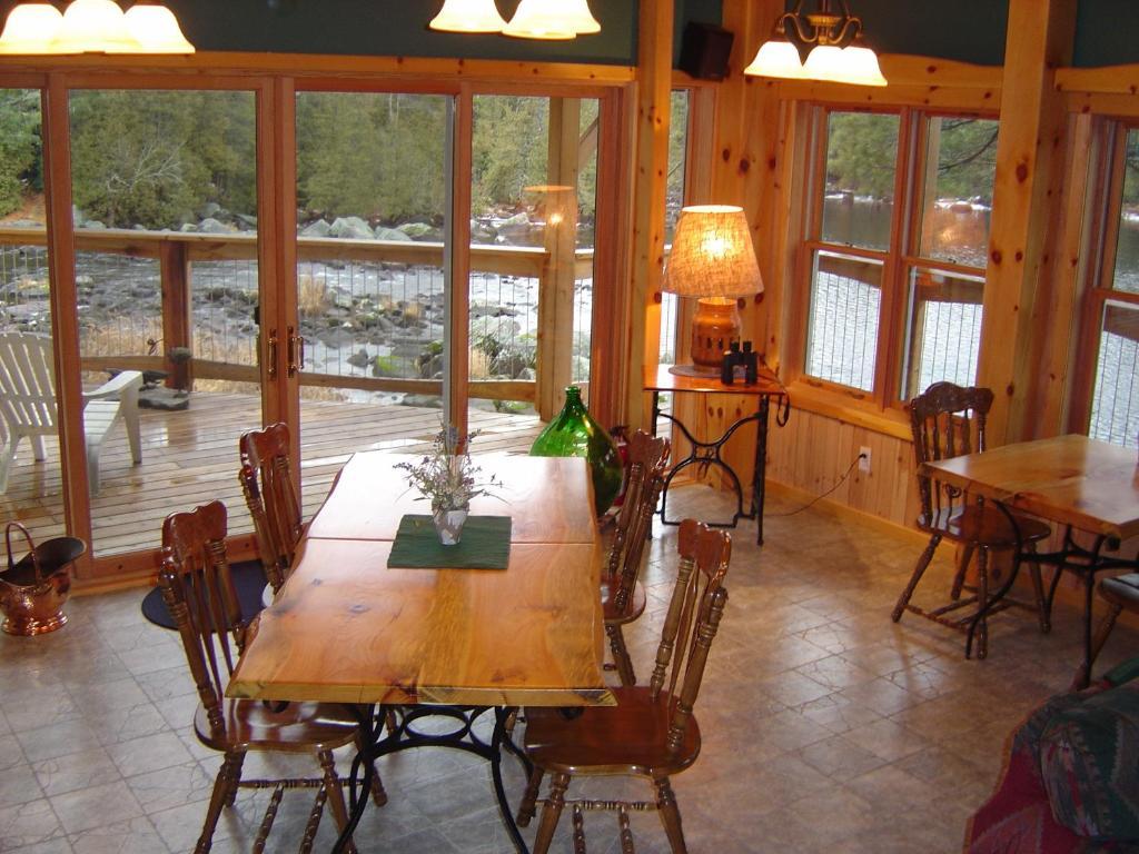 Sunny Rock Bed & Breakfast Minden Buitenkant foto